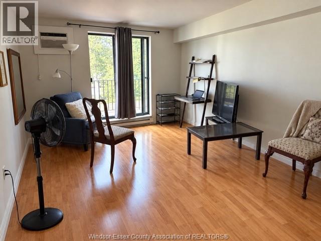 3355 Sandwich Street Unit# 304, Windsor, Ontario  N9C 1B2 - Photo 4 - 26023621