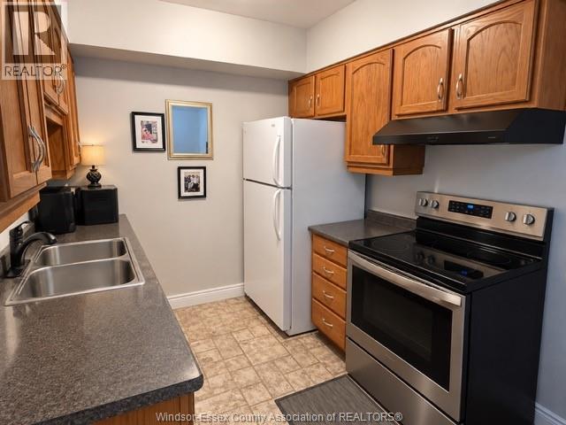 3355 Sandwich Street Unit# 304, Windsor, Ontario  N9C 1B2 - Photo 7 - 26023621