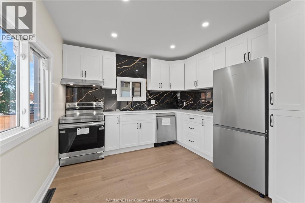 930 Elsmere Ave, Windsor, Ontario  N9A 2A9 - Photo 12 - 26023617