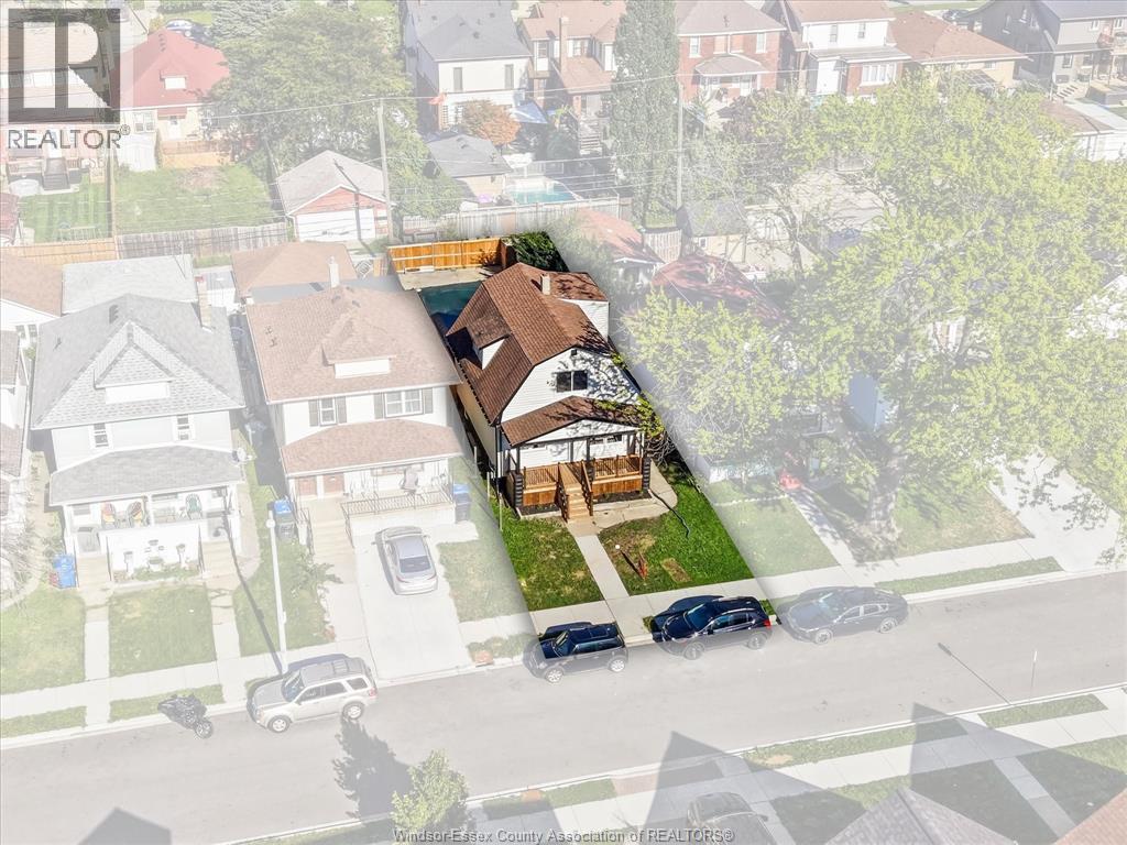 930 Elsmere Ave, Windsor, Ontario  N9A 2A9 - Photo 4 - 26023617