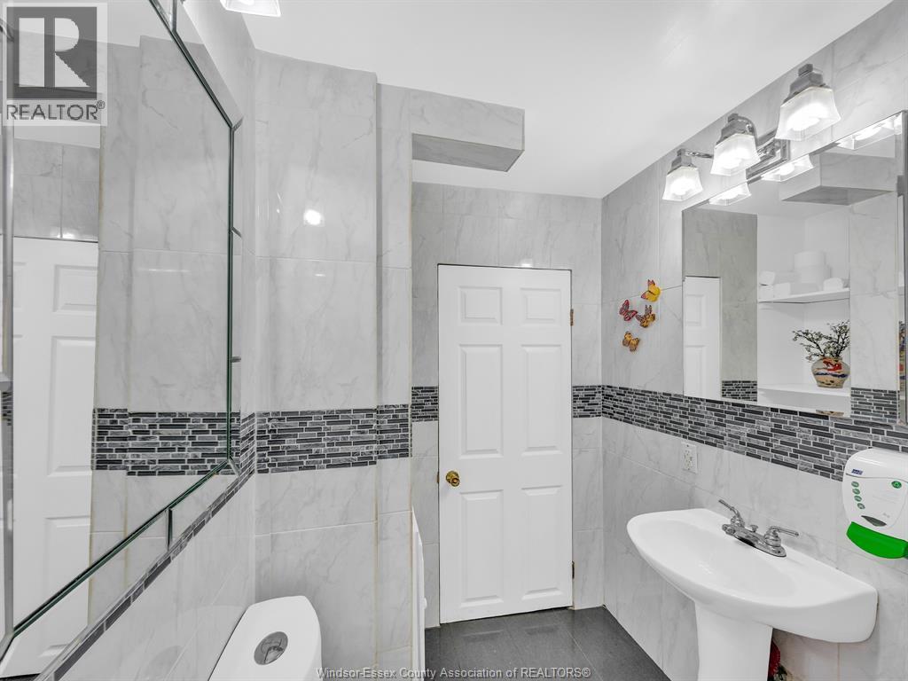 1936 Central, Windsor, Ontario  N8W 4H9 - Photo 20 - 26023567