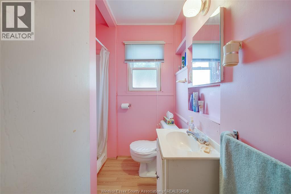 845 Erie Blue, Essex, Ontario  N0R 1G0 - Photo 12 - 26023054