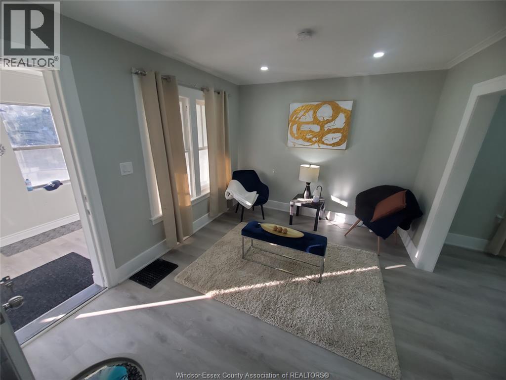 3587 Bloomfield, Windsor, Ontario  N9C 1R8 - Photo 10 - 26023624