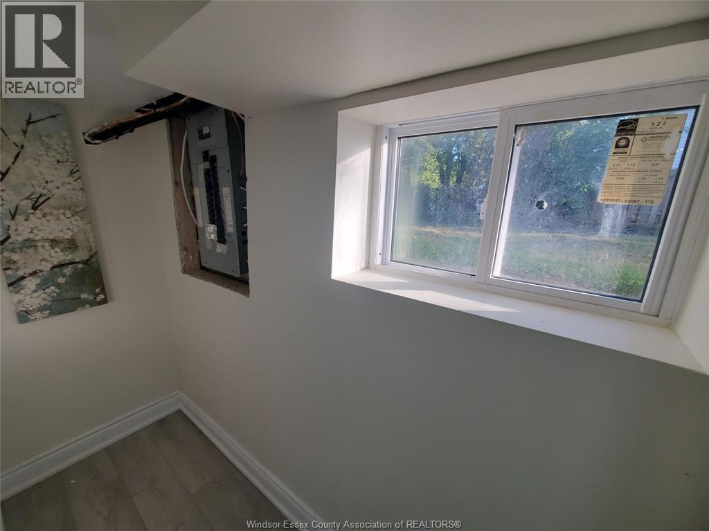 3587 Bloomfield, Windsor, Ontario  N9C 1R8 - Photo 30 - 26023624