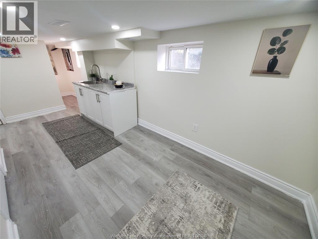3587 Bloomfield, Windsor, Ontario  N9C 1R8 - Photo 32 - 26023624