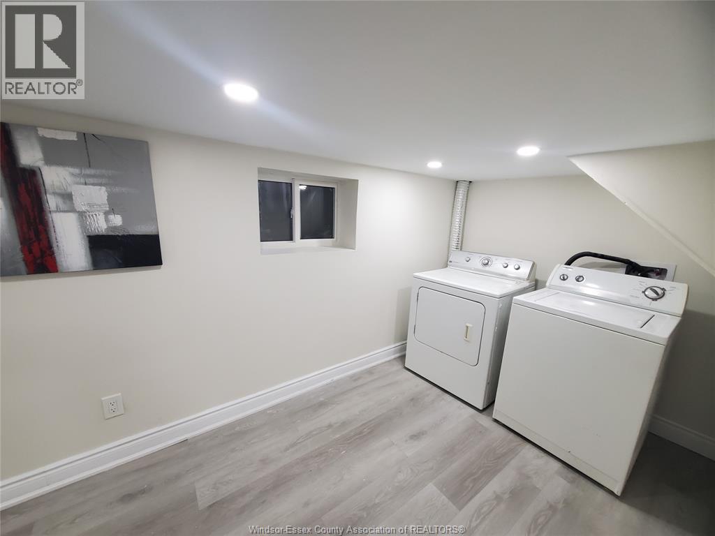 3587 Bloomfield, Windsor, Ontario  N9C 1R8 - Photo 35 - 26023624