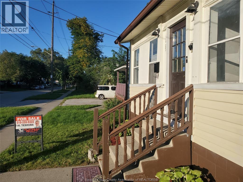 3587 Bloomfield, Windsor, Ontario  N9C 1R8 - Photo 5 - 26023624