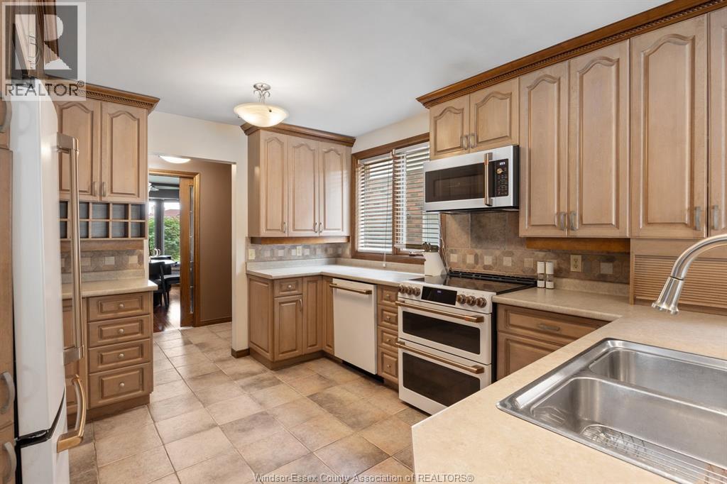 1316 Carriage Lane, Lasalle, Ontario  N9H 1Z9 - Photo 8 - 26023649