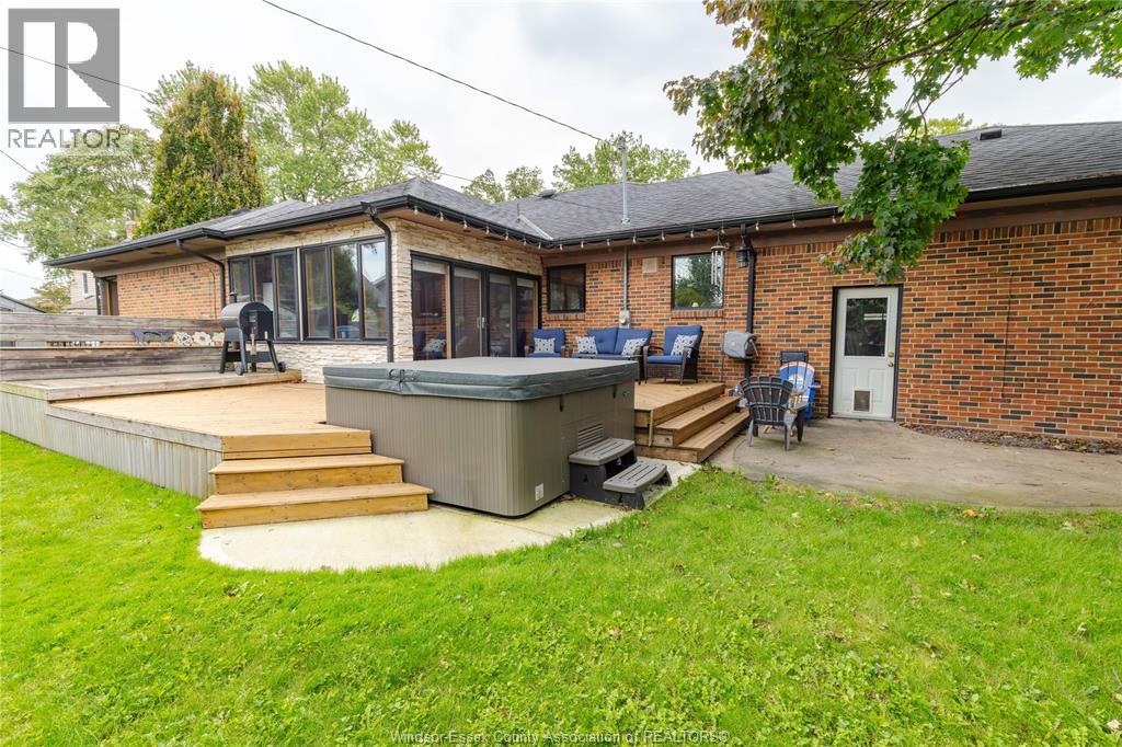 1550 Ypres, Windsor, Ontario  N8W 1R9 - Photo 6 - 26023659