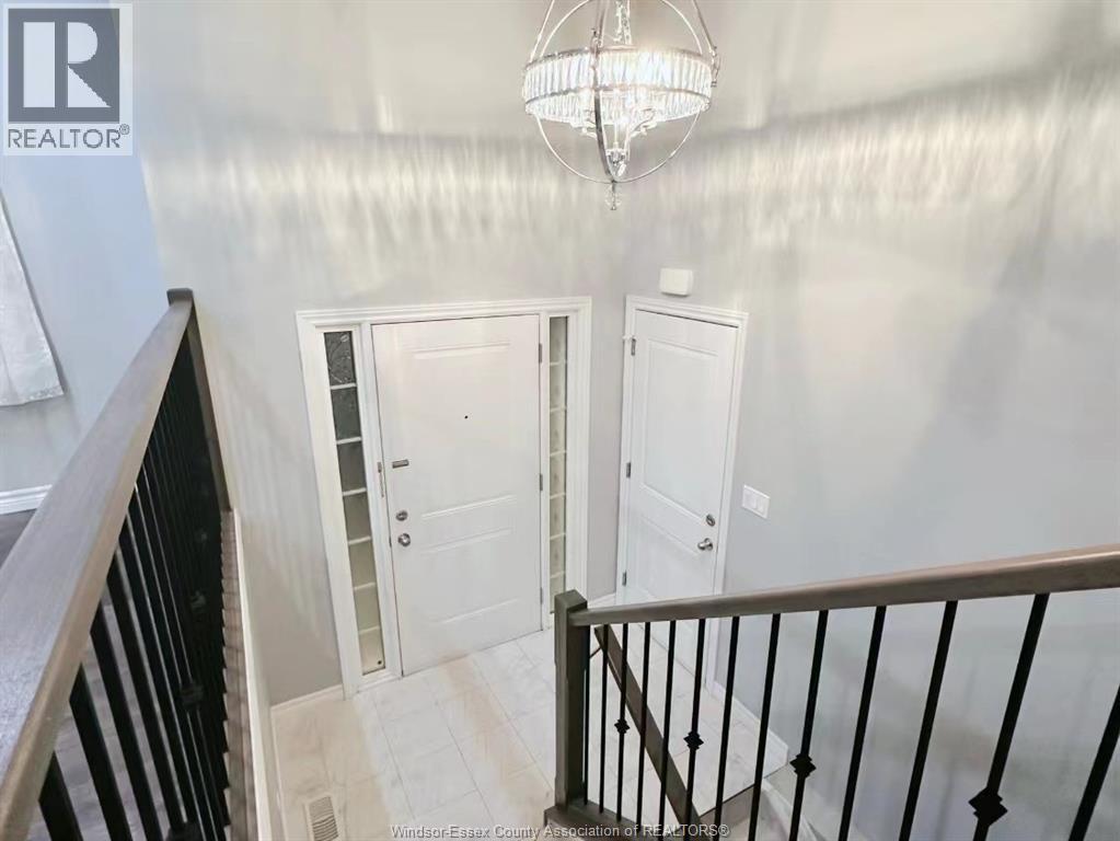 1076 Lublin Avenue, Windsor, Ontario  N8P 0E5 - Photo 2 - 26023658