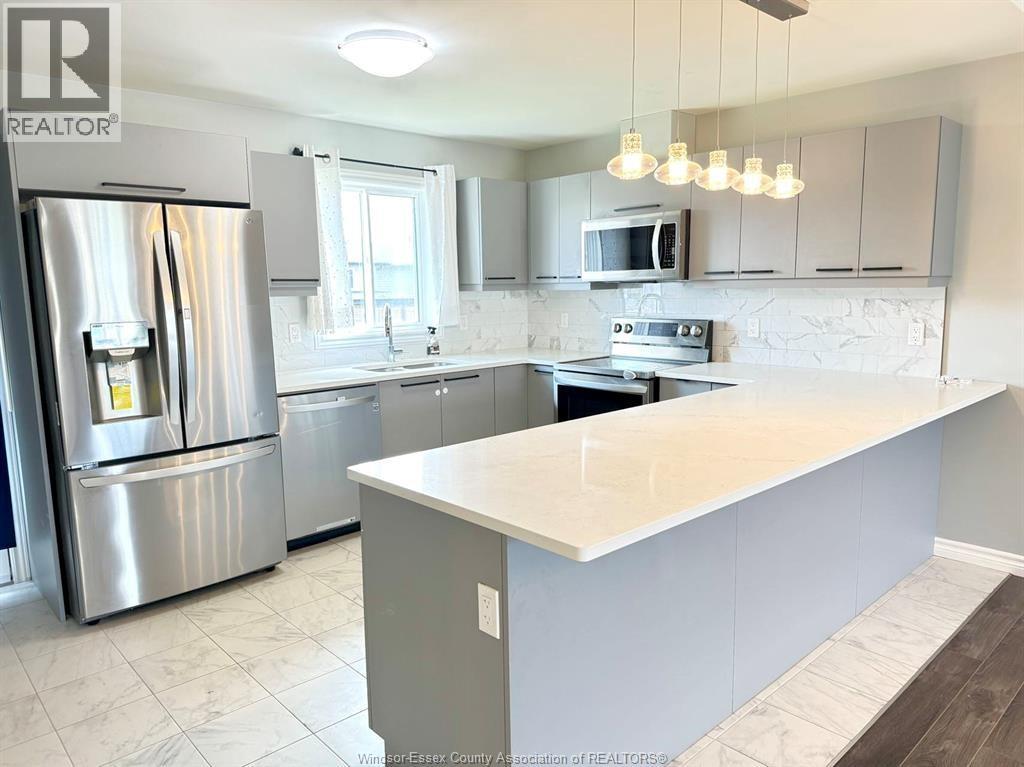 1076 Lublin Avenue, Windsor, Ontario  N8P 0E5 - Photo 4 - 26023658