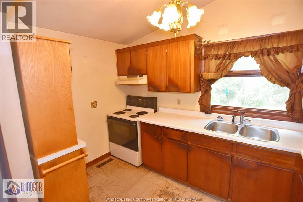 1011 Laurier, Lasalle, Ontario  N9J 1N2 - Photo 12 - 26023690
