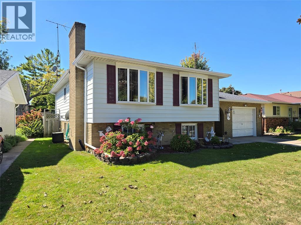 33 Bennie Avenue, Leamington, Ontario  N8H 4M2 - Photo 3 - 26023737