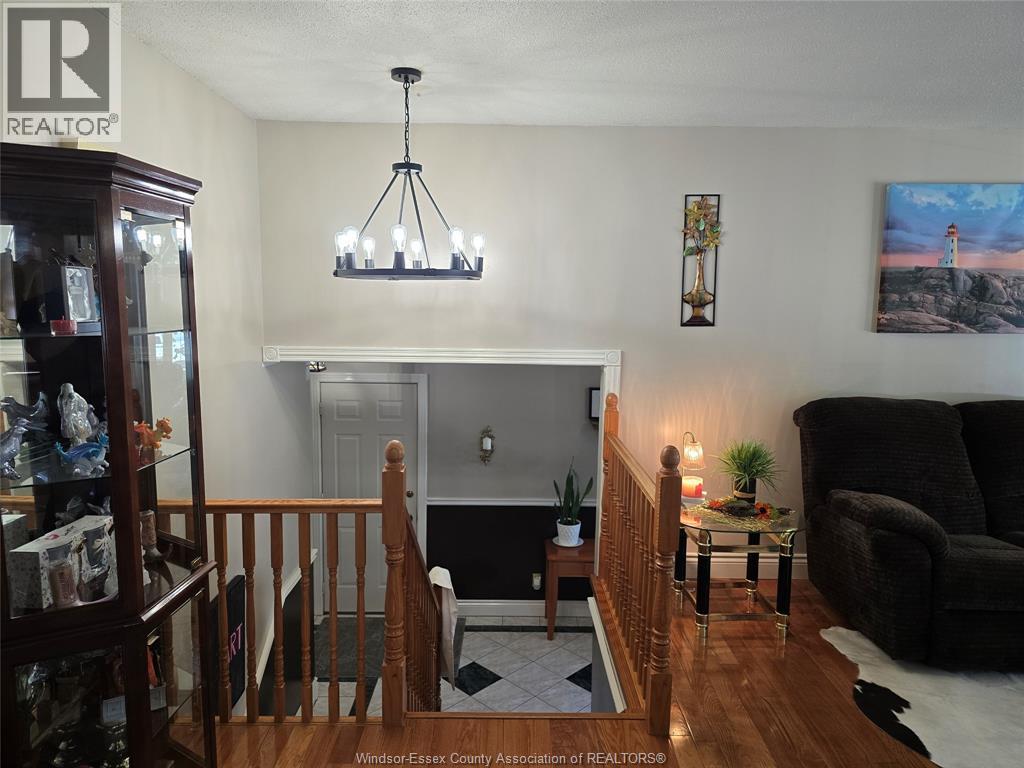 33 Bennie Avenue, Leamington, Ontario  N8H 4M2 - Photo 8 - 26023737