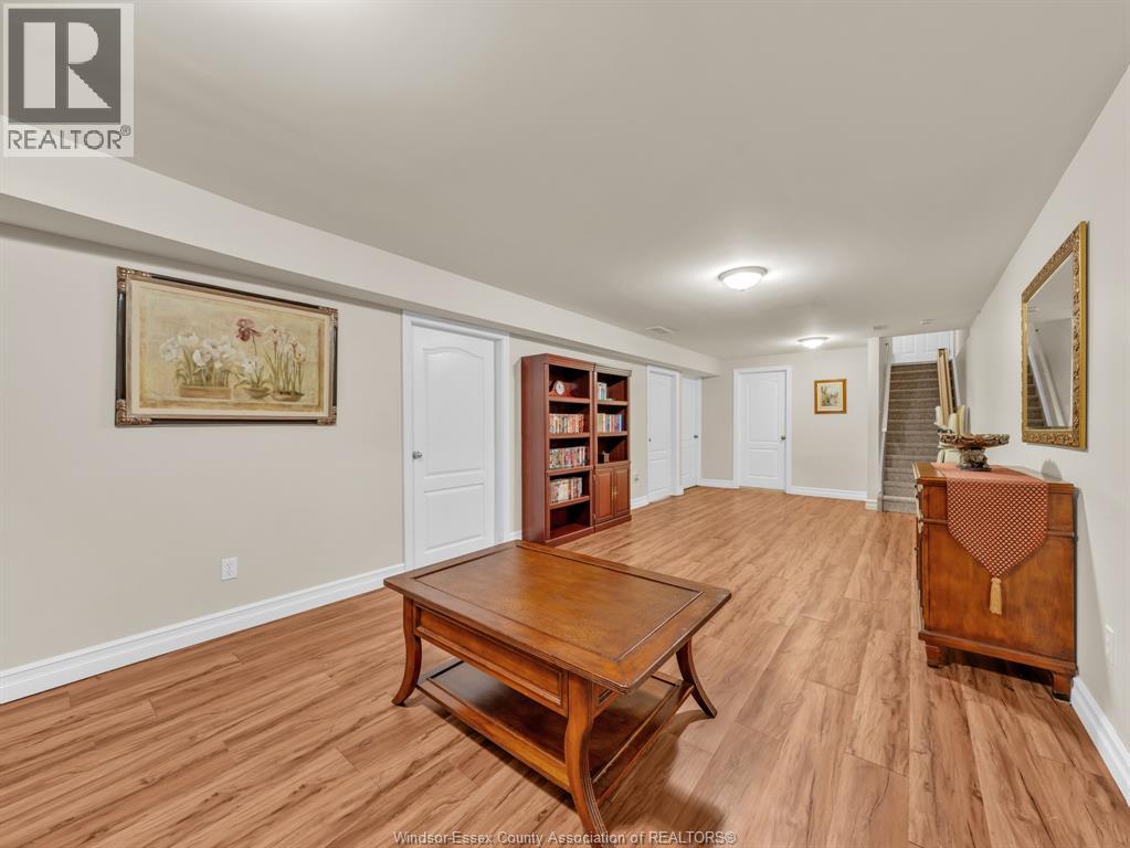 4568 Brother's Court, Windsor, Ontario  N9G 2W1 - Photo 31 - 26023752