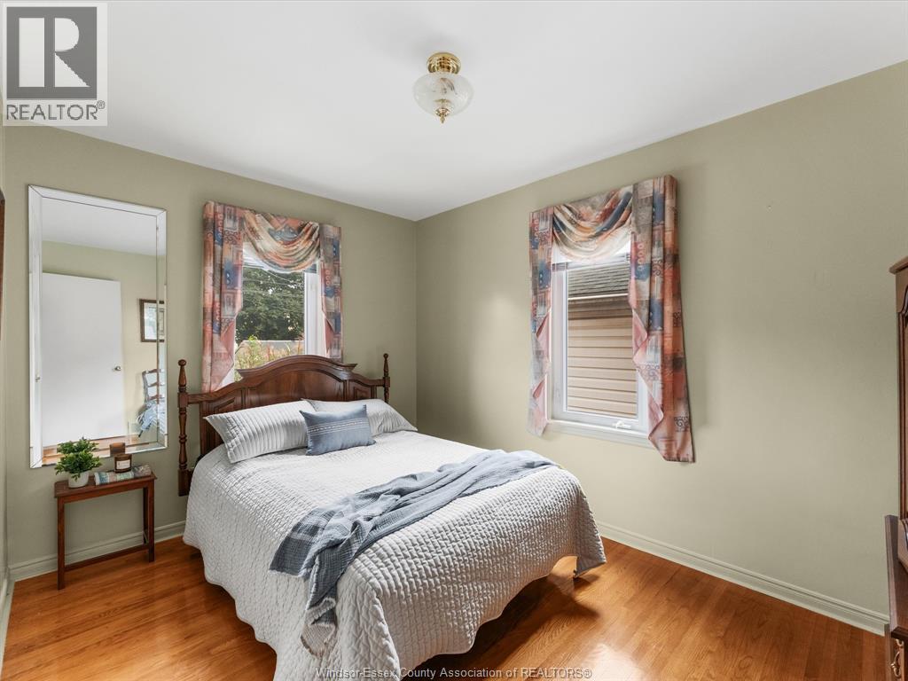 2566 Tourangeau, Windsor, Ontario  N8W 4N9 - Photo 14 - 26023079
