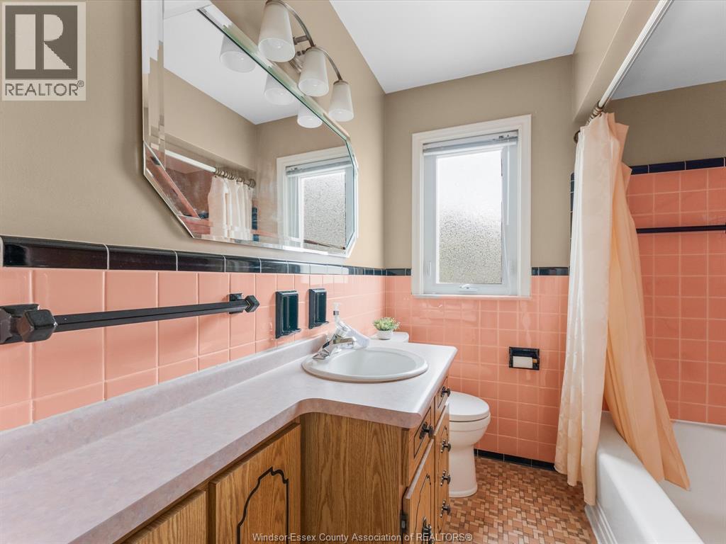 2566 Tourangeau, Windsor, Ontario  N8W 4N9 - Photo 15 - 26023079