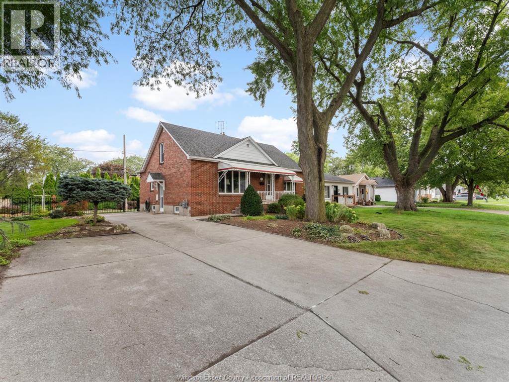 2566 Tourangeau, Windsor, Ontario  N8W 4N9 - Photo 37 - 26023079