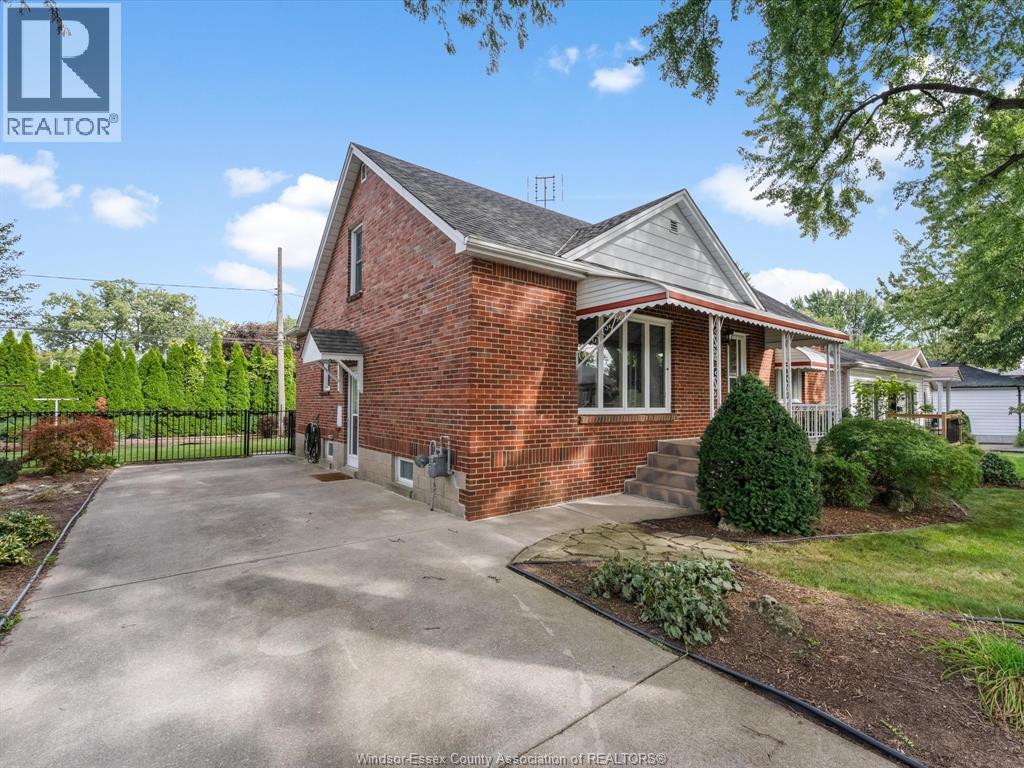 2566 Tourangeau, Windsor, Ontario  N8W 4N9 - Photo 38 - 26023079