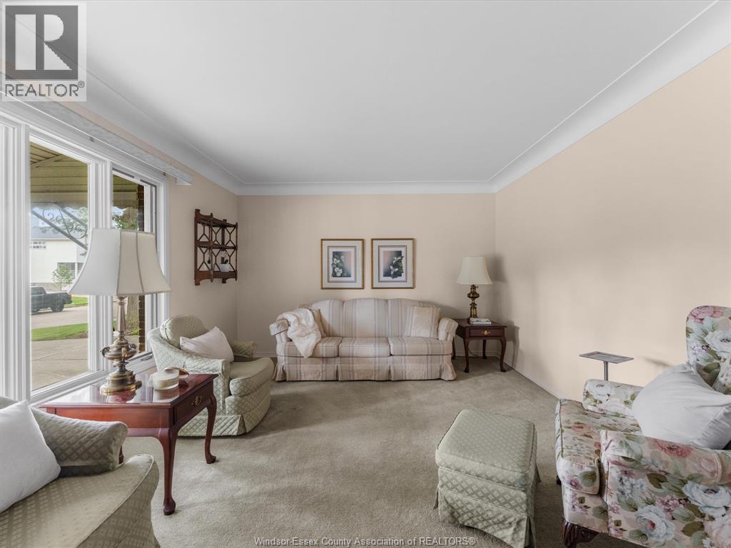 2566 Tourangeau, Windsor, Ontario  N8W 4N9 - Photo 4 - 26023079