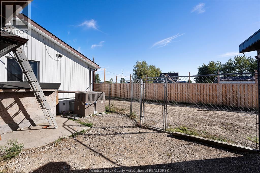 8865 Howard Avenue, Lasalle, Ontario  N0R 1L0 - Photo 34 - 26022853
