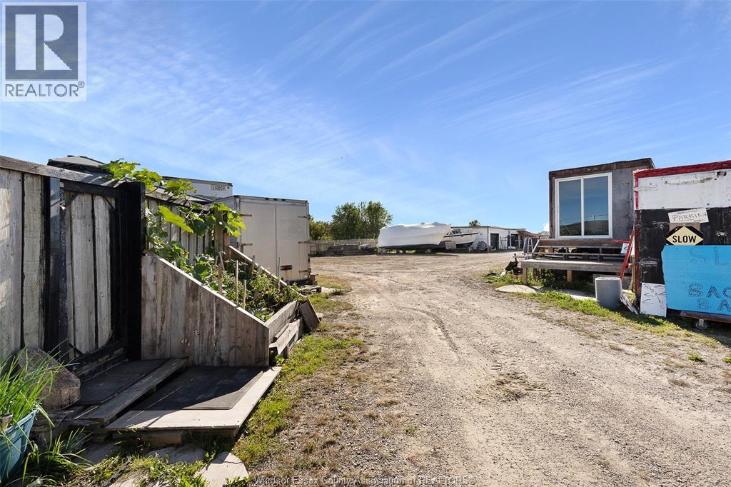 8865 Howard Avenue, Lasalle, Ontario  N0R 1L0 - Photo 39 - 26022853