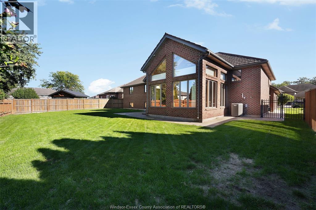 12354 Funaro Crescent, Tecumseh, Ontario  N9K 1C4 - Photo 47 - 26023760