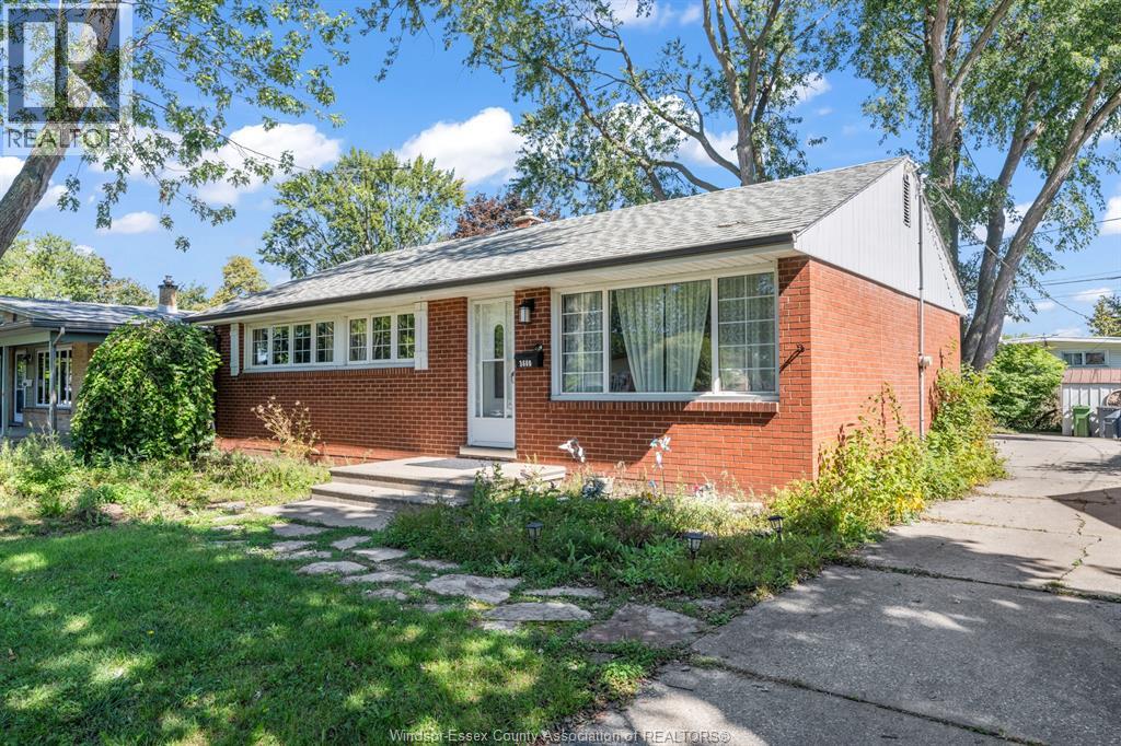 3660 Roxborough, Windsor, Ontario  N9E 3A2 - Photo 1 - 26023793