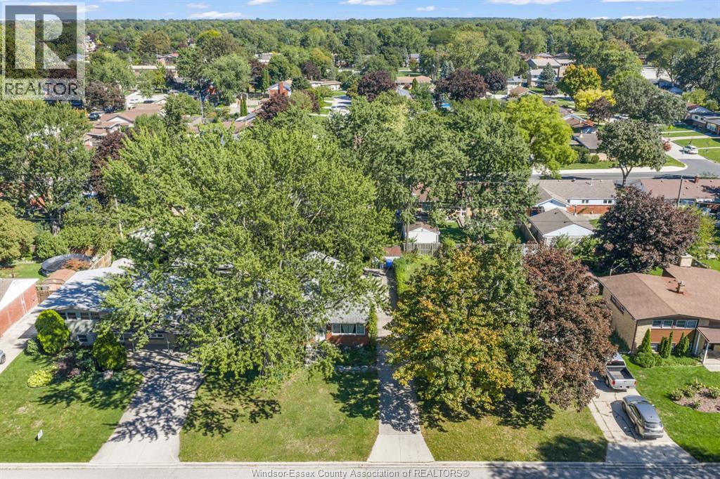 3660 Roxborough, Windsor, Ontario  N9E 3A2 - Photo 39 - 26023793