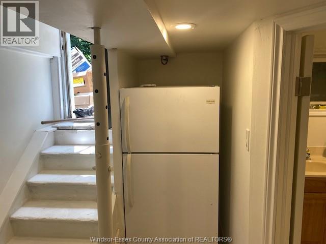 961 Campbell, Windsor, Ontario  N9B 2J4 - Photo 3 - 26023719