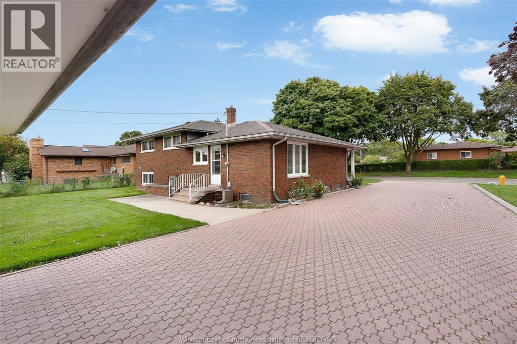 1599 Partington Avenue, Windsor, Ontario  N9B 2P7 - Photo 8 - 26023767