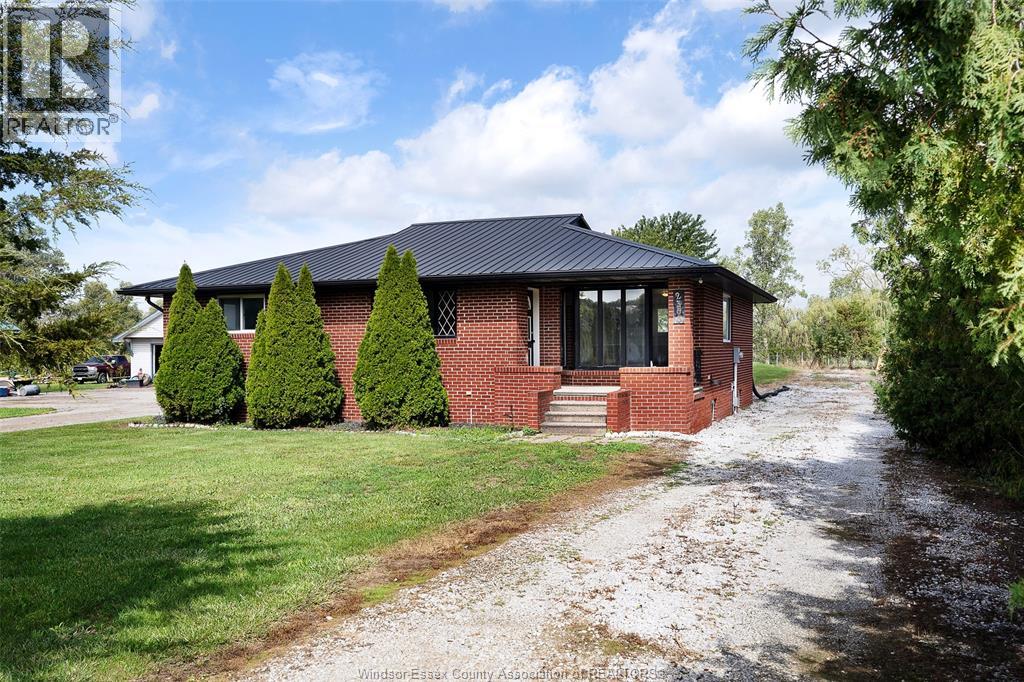 2300 County Rd 12, Essex, Ontario  N8M 2X6 - Photo 1 - 26023832