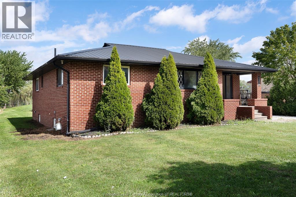 2300 County Rd 12, Essex, Ontario  N8M 2X6 - Photo 3 - 26023832