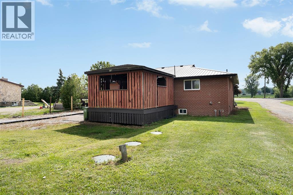2300 County Rd 12, Essex, Ontario  N8M 2X6 - Photo 9 - 26023832