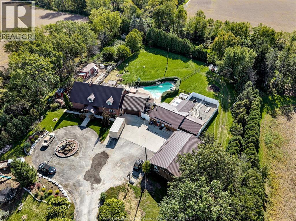 4220 Queen's Line, Chatham-Kent, Ontario  N0P 2L0 - Photo 1 - 26023887
