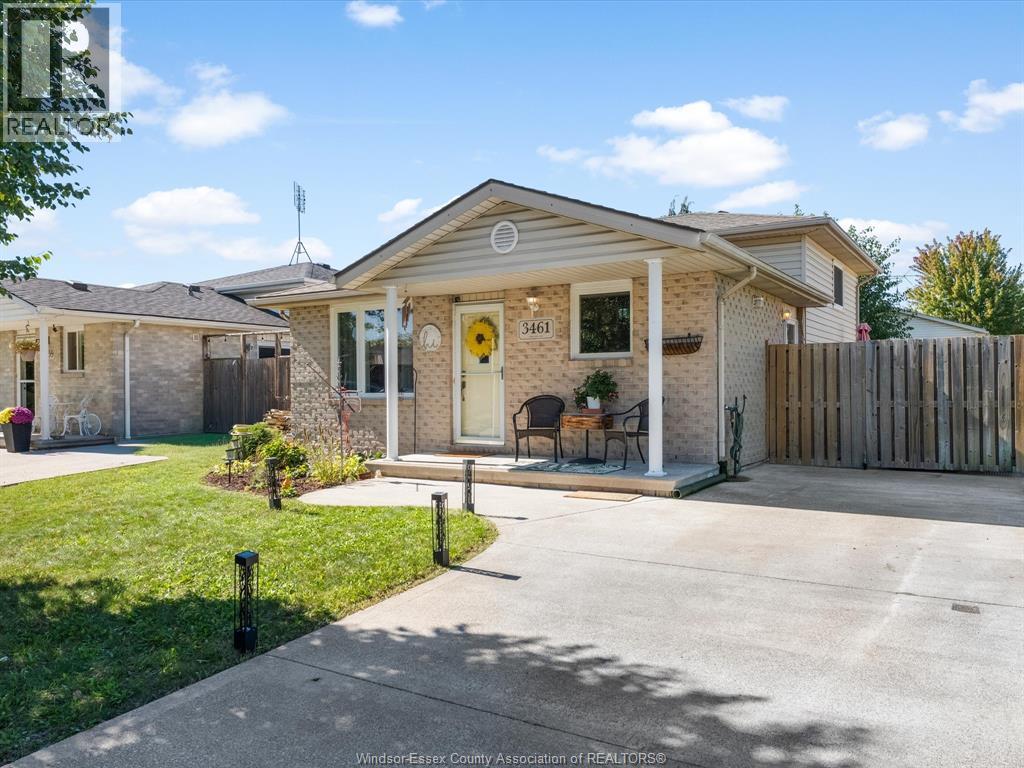 3461 Caribou, Windsor, Ontario  N8W 5V4 - Photo 1 - 26023877
