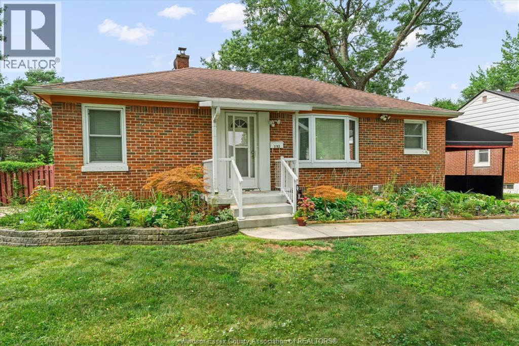 3163 Curry Avenue, Windsor, Ontario  N9E 2T2 - Photo 1 - 26023791