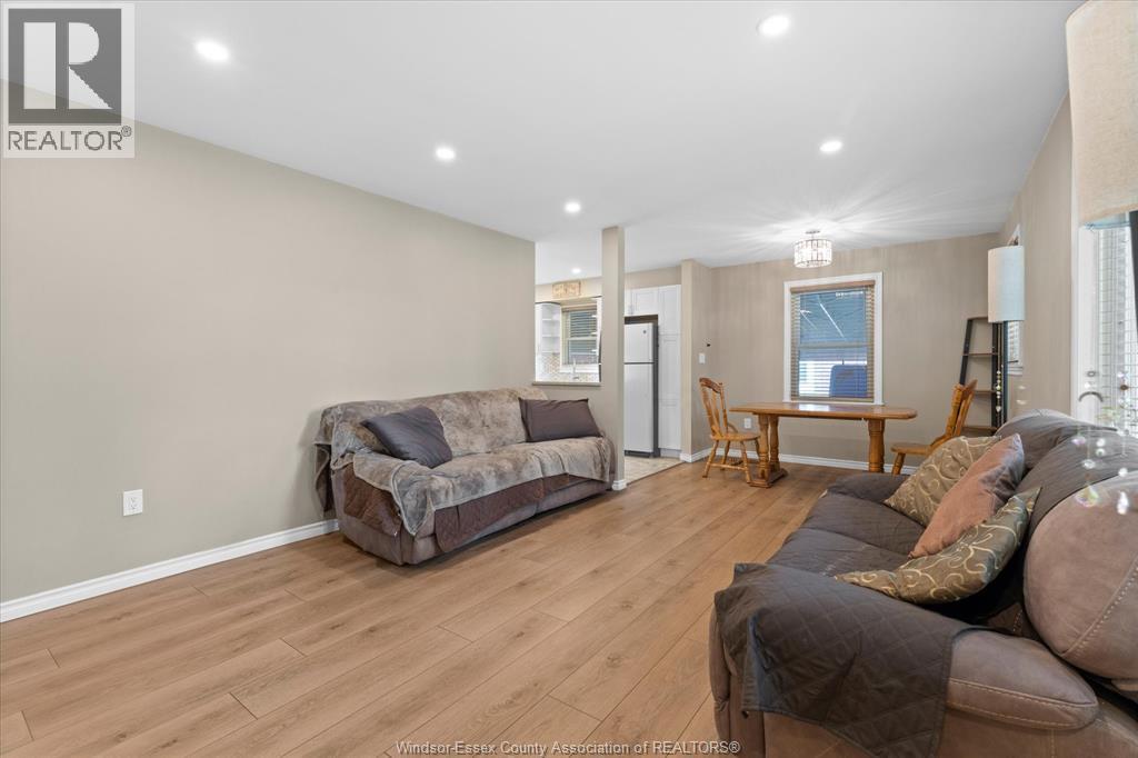 3163 Curry Avenue, Windsor, Ontario  N9E 2T2 - Photo 2 - 26023791