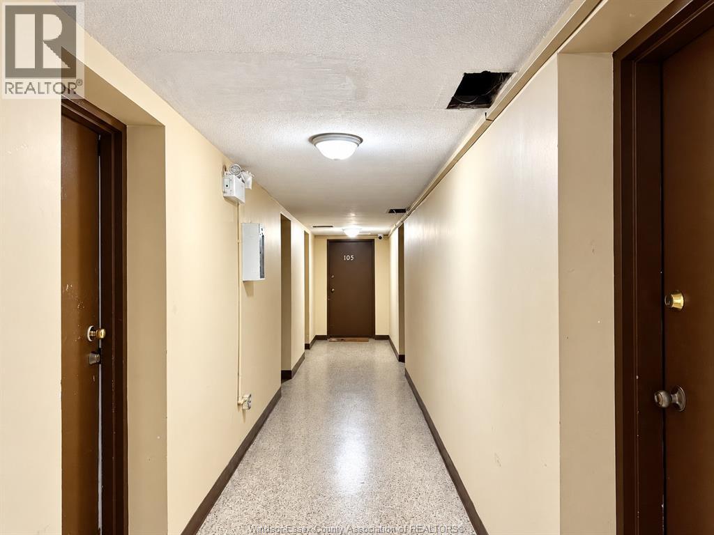 2035 University Avenue West Unit# 105, Windsor, Ontario  N9B 1E1 - Photo 2 - 26023931