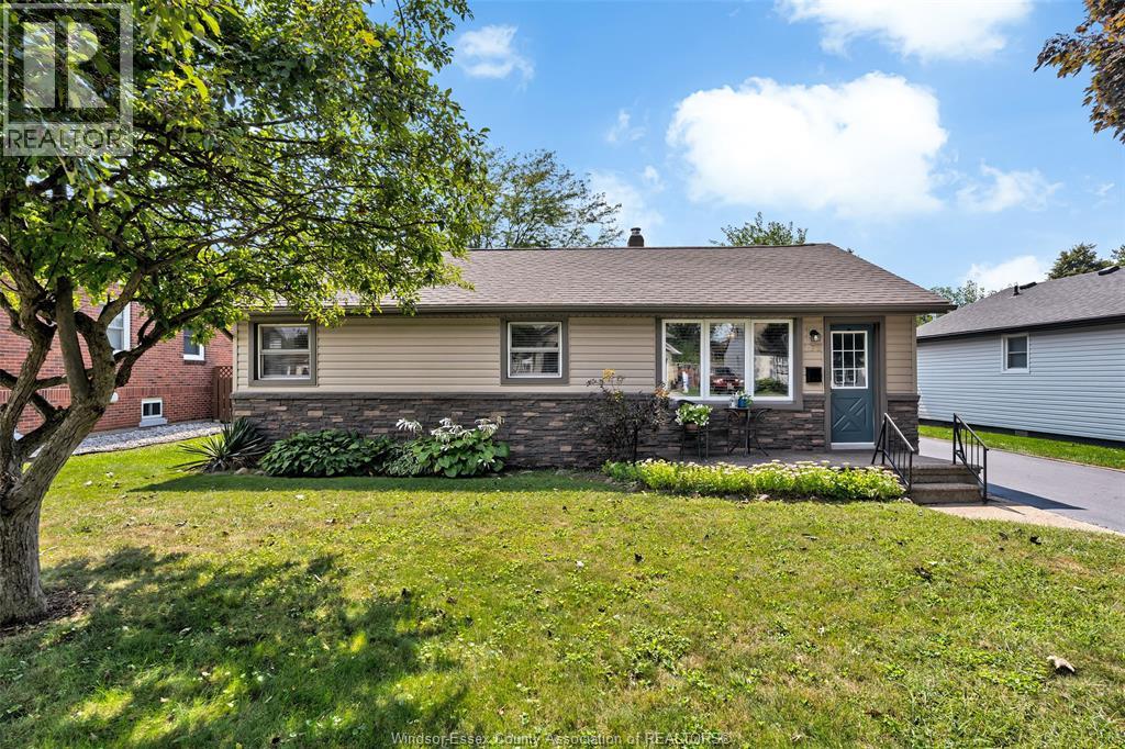 170 Superior Street, Lasalle, Ontario  N9J 1H3 - Photo 4 - 26023926