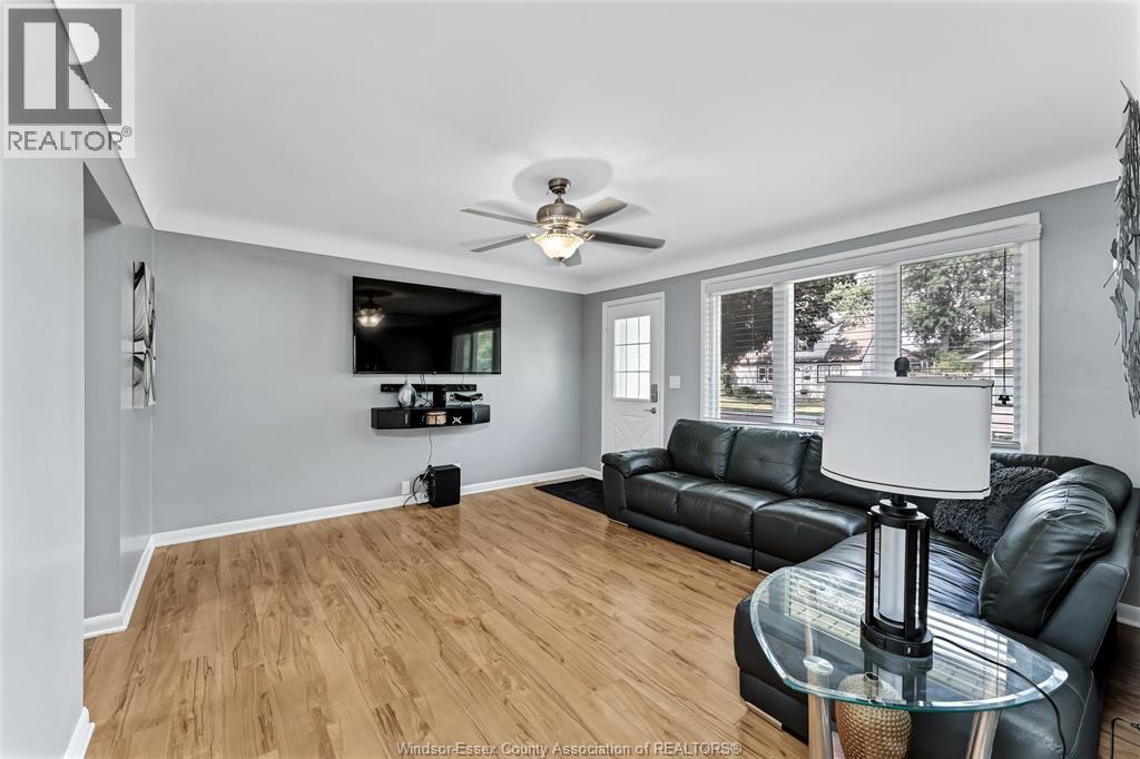 170 Superior Street, Lasalle, Ontario  N9J 1H3 - Photo 8 - 26023926