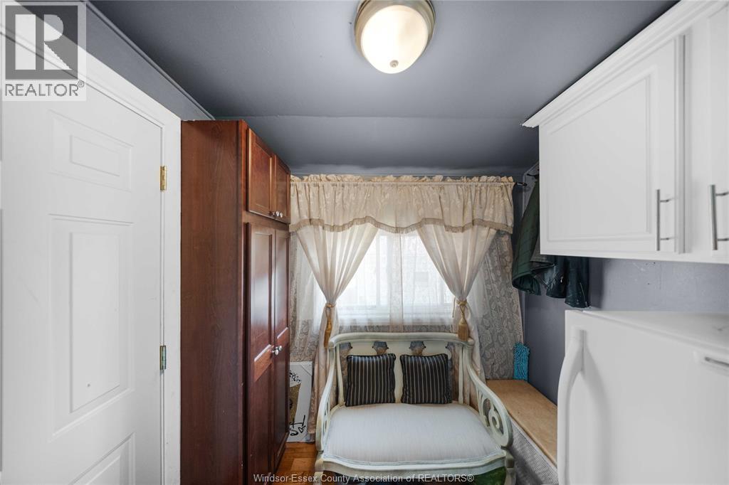908 Oak Street, Windsor, Ontario  N9A 5G2 - Photo 20 - 26023965