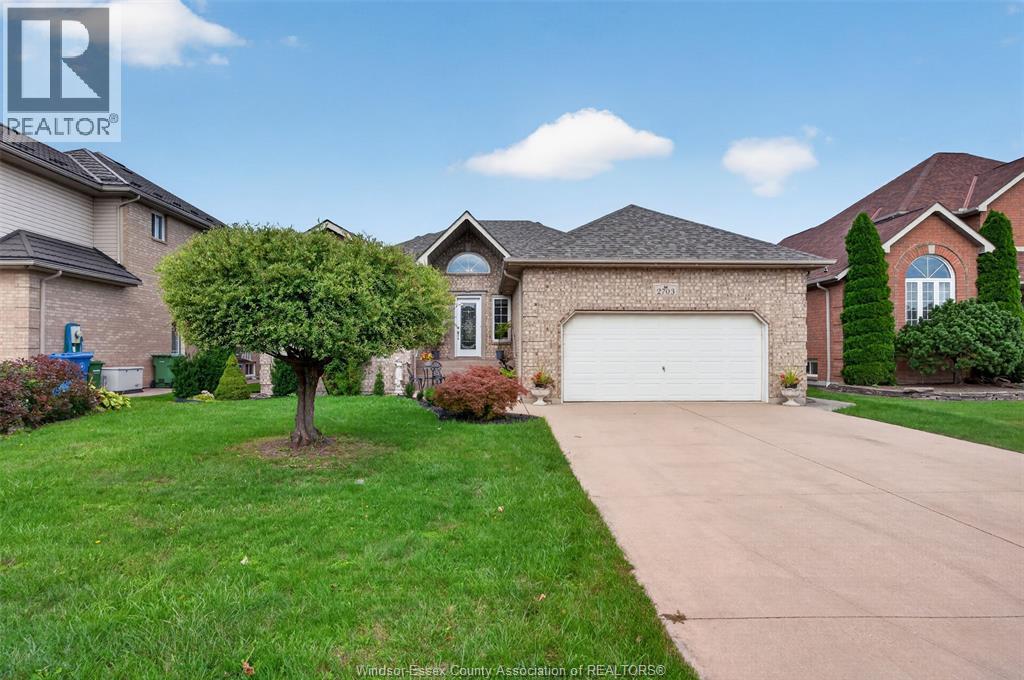 2703 Lombardy Cres, Lasalle, Ontario  N9H 2L7 - Photo 3 - 26023829