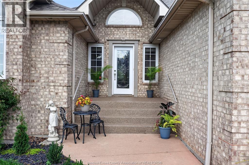 2703 Lombardy Cres, Lasalle, Ontario  N9H 2L7 - Photo 5 - 26023829