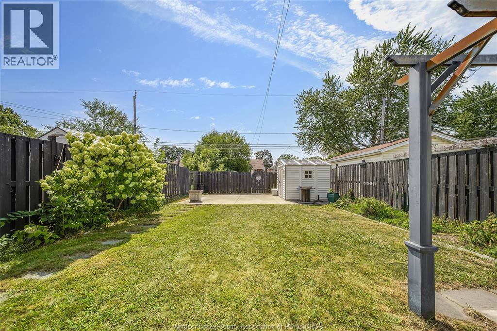 1641 Hall Ave, Windsor, Ontario  N8X 4S2 - Photo 37 - 26023962