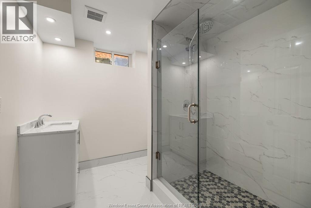 1004 Woodland Cres, Lakeshore, Ontario  N8L 0V9 - Photo 38 - 26023937