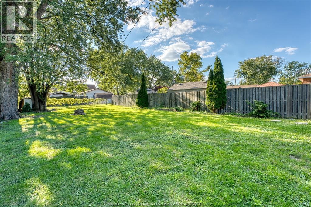 1325 Bernard, Windsor, Ontario  N8Y 4K2 - Photo 31 - 26023977