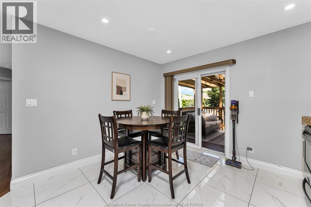 2222 Longfellow Avenue, Windsor, Ontario  N9B 3J8 - Photo 16 - 26023705