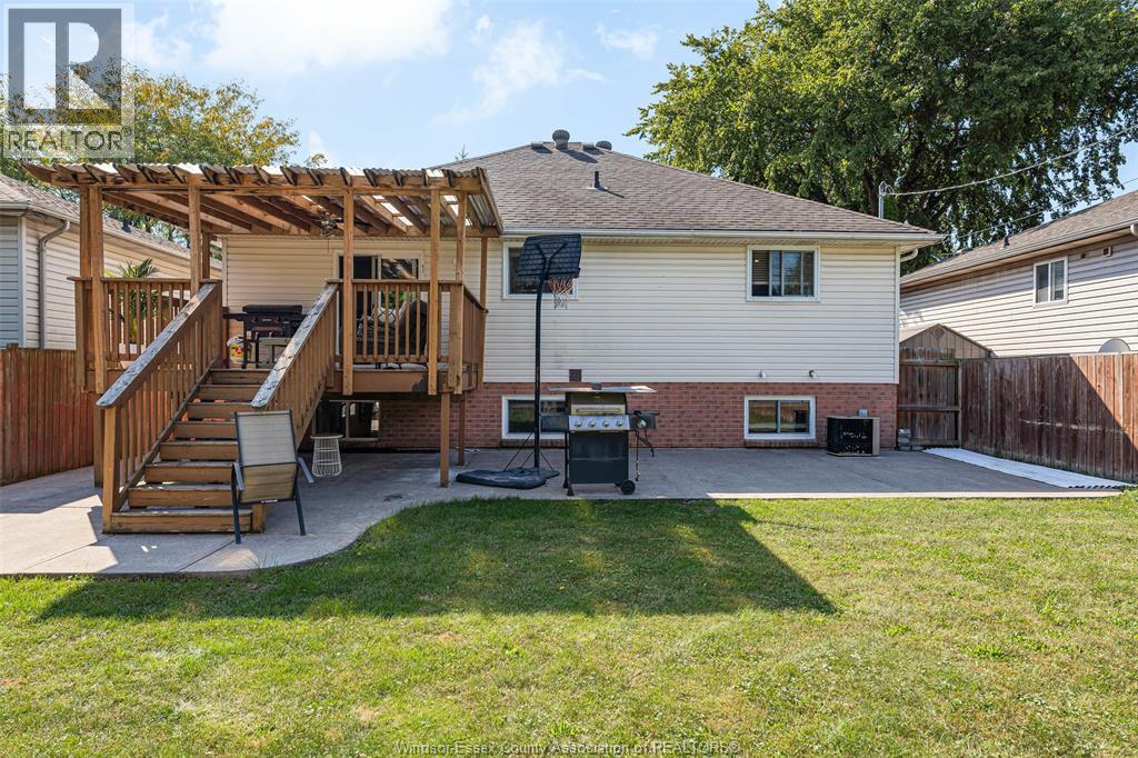 2222 Longfellow Avenue, Windsor, Ontario  N9B 3J8 - Photo 32 - 26023705