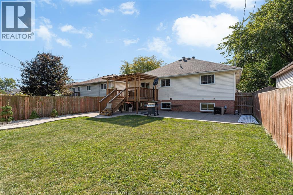 2222 Longfellow Avenue, Windsor, Ontario  N9B 3J8 - Photo 35 - 26023705
